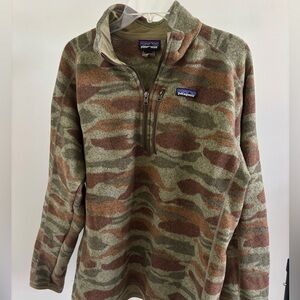 Patagonia Men's Better Sweater Green and Brown 1/4 Zip-Up Sweater